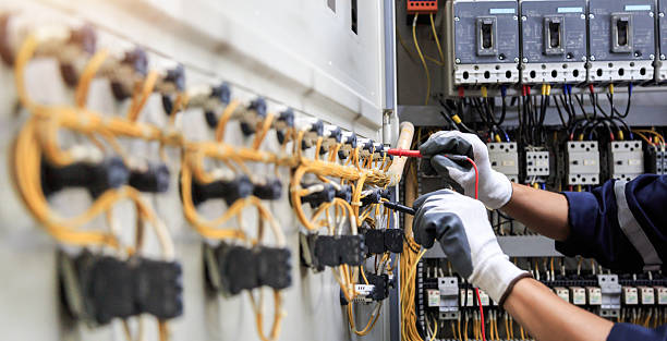 Professional Electrician technician working in Wyoming, IL
